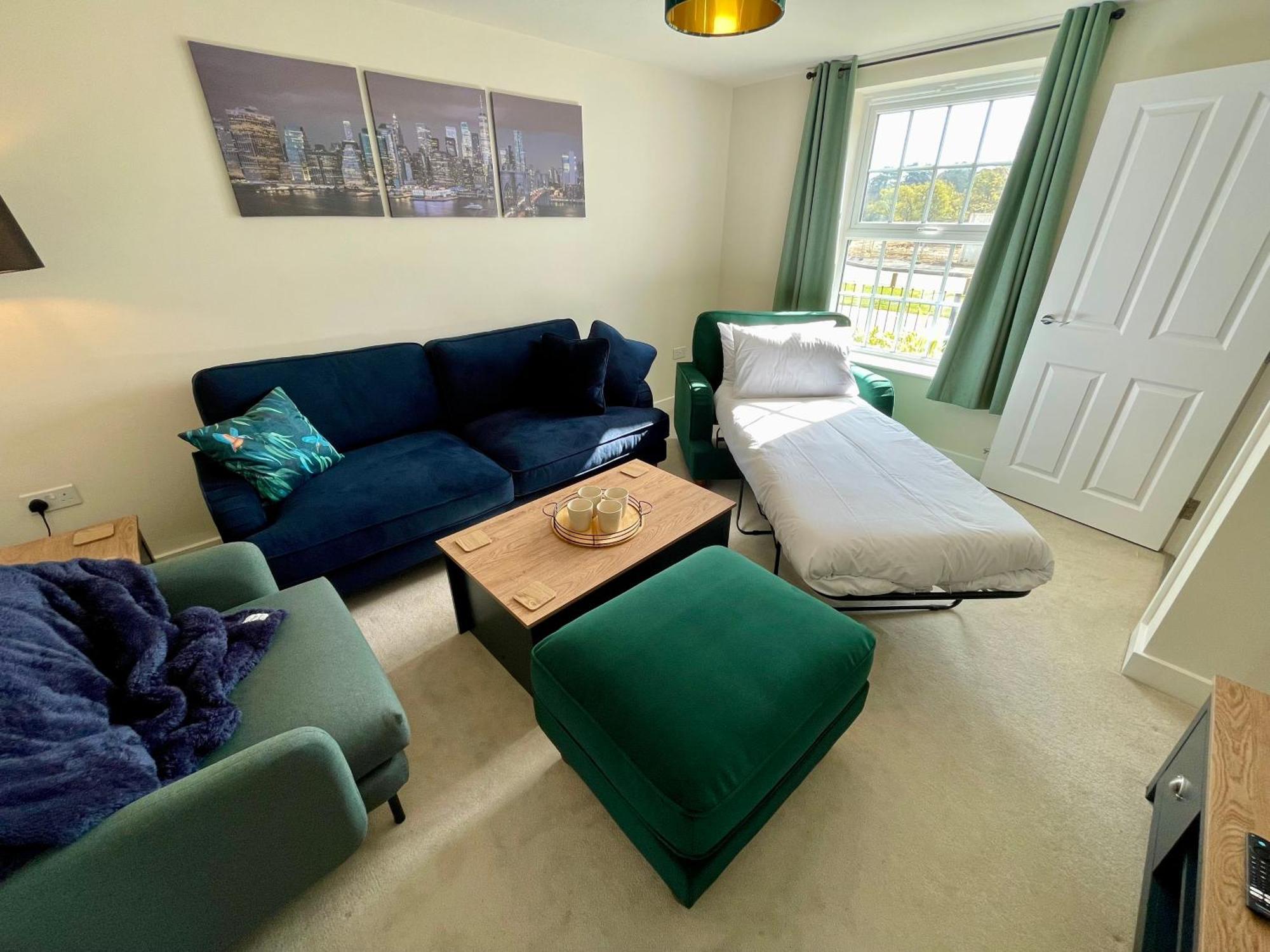 3-Bedroom Luxury Stay With Free Parking Market Harborough Exterior photo